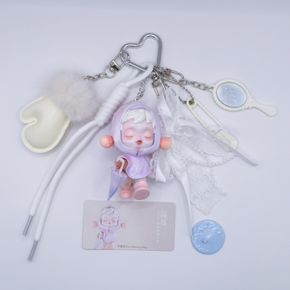 Handgefertigter SKULLPANDA Schlüsselanhänger und Taschenanhänger „Regentag“