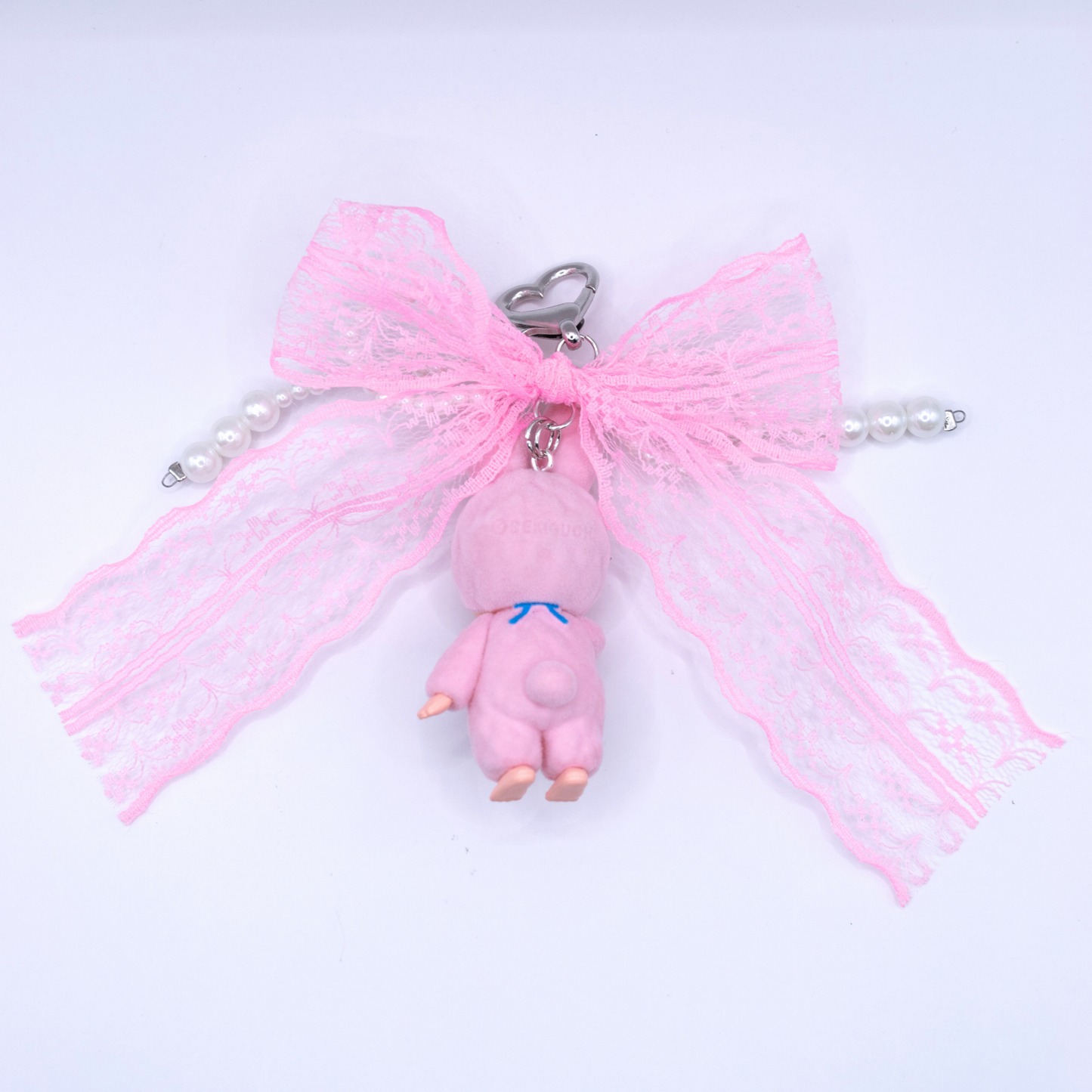 Handgefertigter MONCHHICHI-Schlüsselanhänger mit beflocktem Maskottchen (Chimutan Ver.) und rosa Schleife